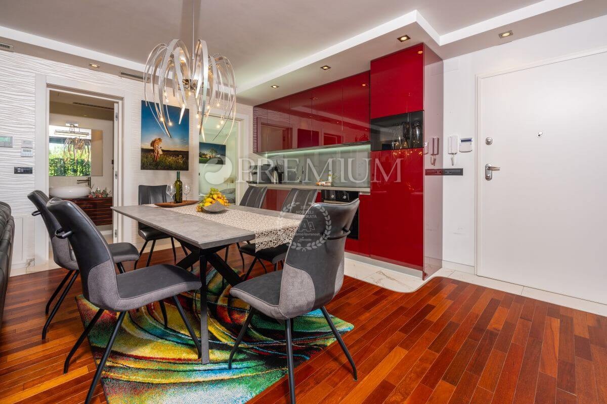 Malinska, Appartamento al piano terra in villa urbana!