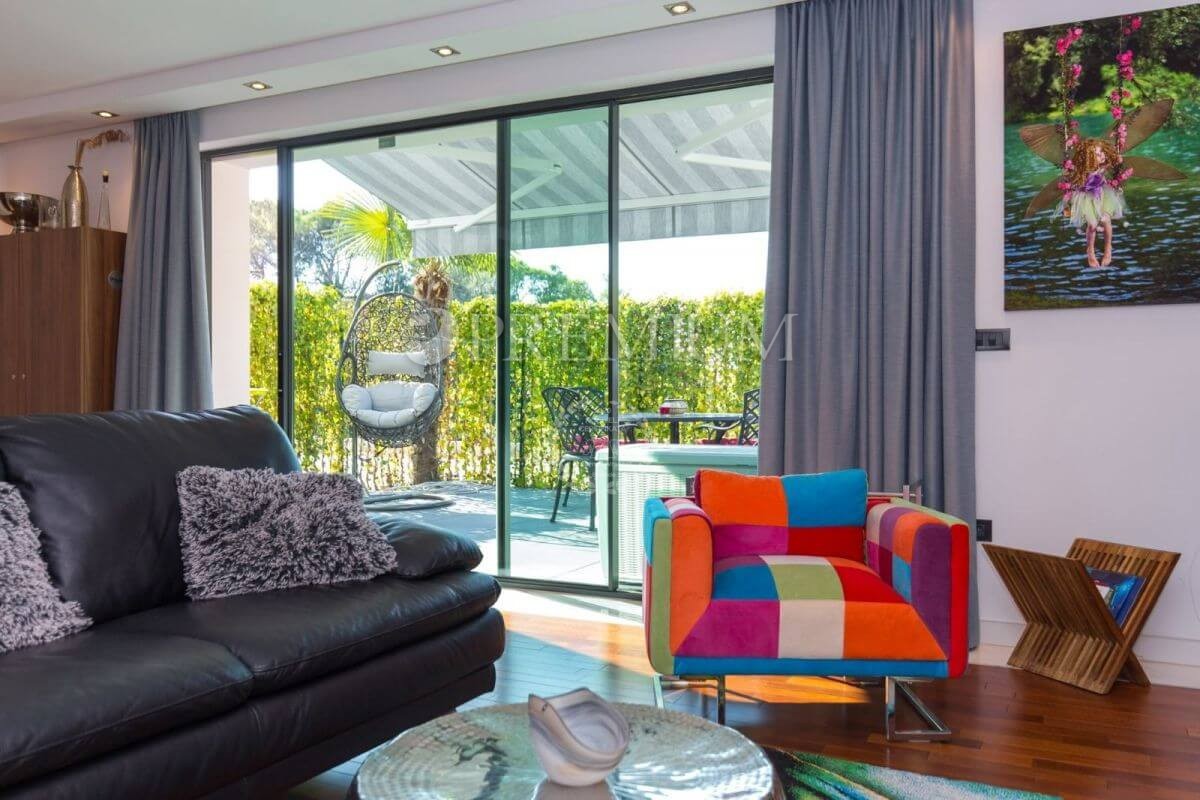 Malinska, Appartamento al piano terra in villa urbana!