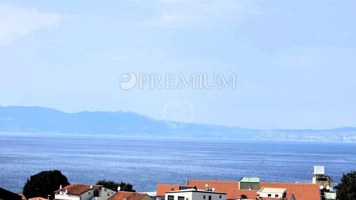 Njivice, 2 appartamenti arredati con vista mare