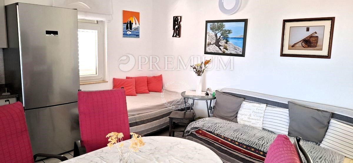 Malinska, appartamento con vista mare, posizione tranquilla!