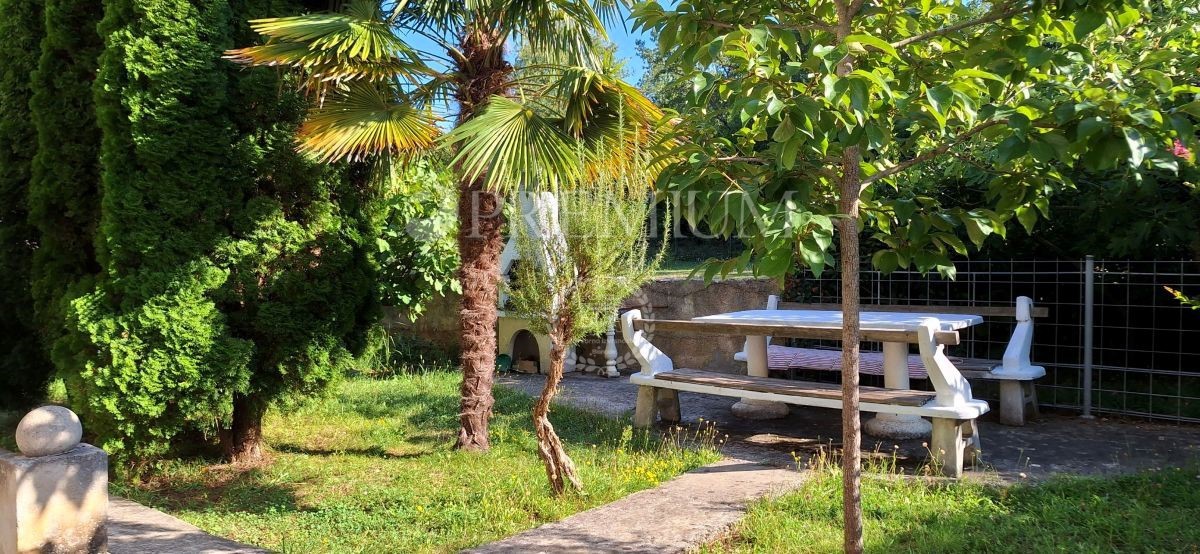 Malinska, appartamento con vista mare, posizione tranquilla!