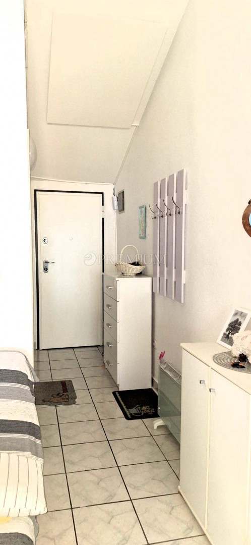 Malinska, appartamento con vista mare, posizione tranquilla!