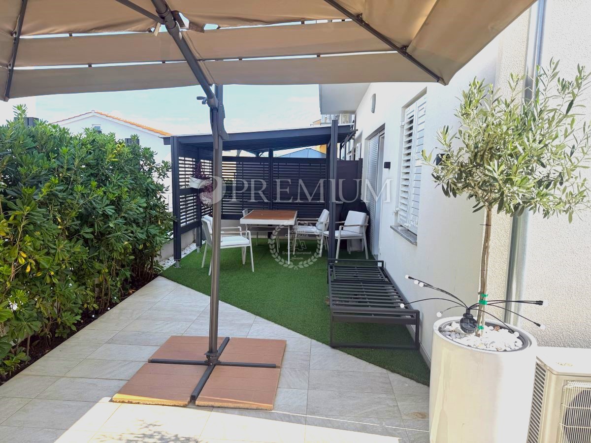 Malinska – appartamento al piano terra con giardino!