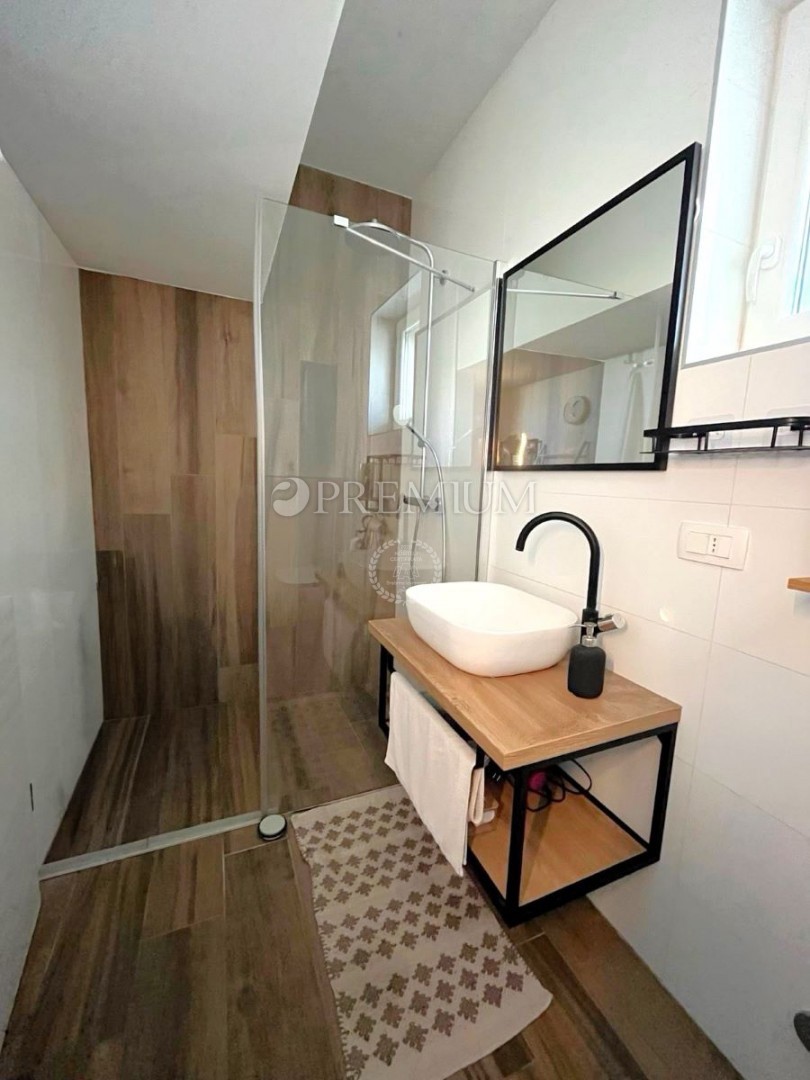 Malinska – appartamento al piano terra con giardino!