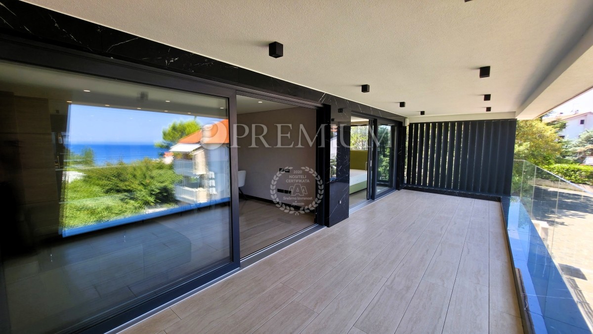 Malinska, in vendita, moderno attico con vista sul mare aperto! Nuova costruzione!