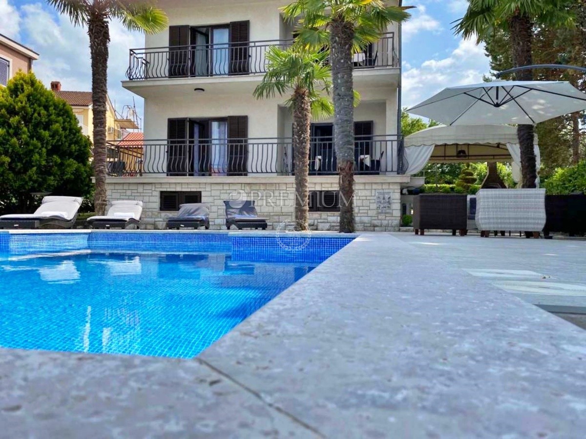 Malinska, casa indipendente con piscina, vicino al centro!