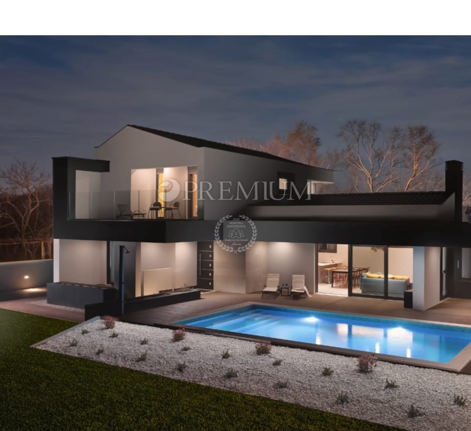 Baia di Soline, costruzione avviata con piscina e vista mare!