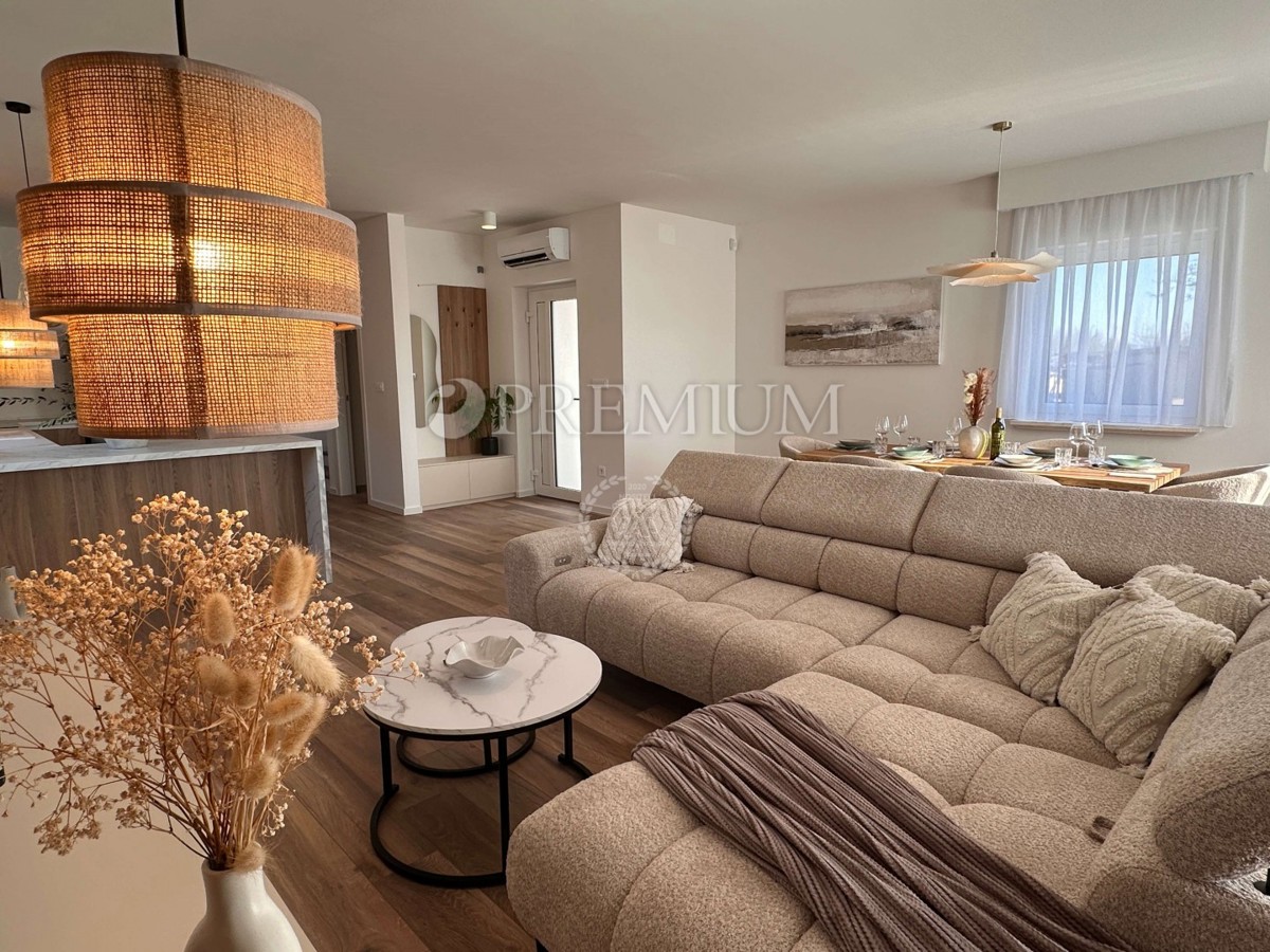 Dobrinj, casa di lusso di nuova costruzione con piscina!