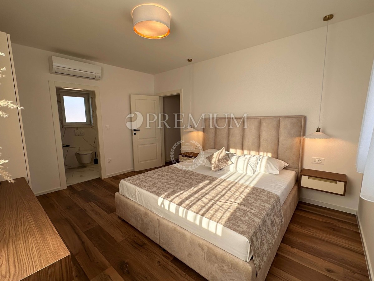 Dobrinj, casa di lusso di nuova costruzione con piscina!
