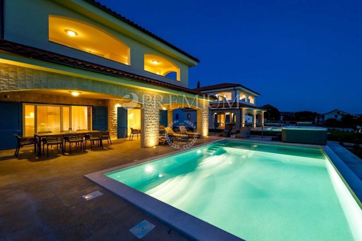 Malinska, casa indipendente di lusso con vista mare!