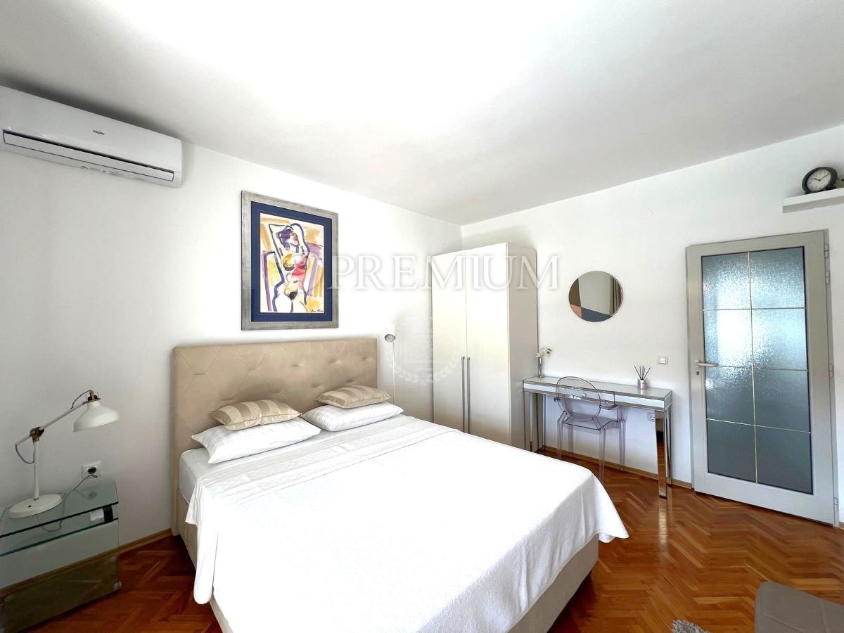 Appartamento Malinska, Krk – vista mare, posto auto!