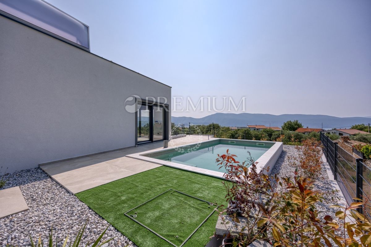 Dintorni della città di Krk, nuova costruzione di lusso, con vista mare e piscina!