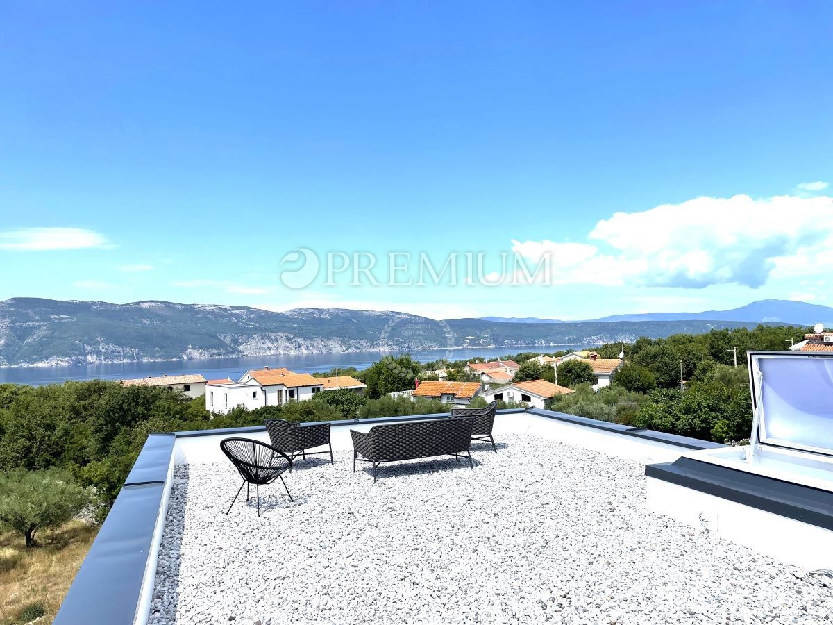 Dintorni della città di Krk, nuova costruzione di lusso, con vista mare e piscina!