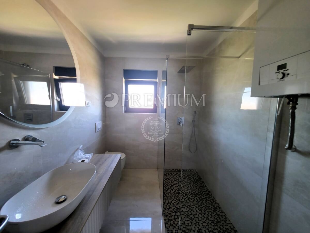 Malinska, appartamento con una bellissima vista sul mare!