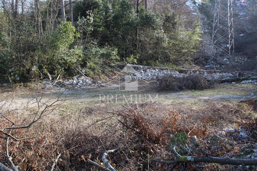 TERRENO EDIFICABILE, posizione tranquilla