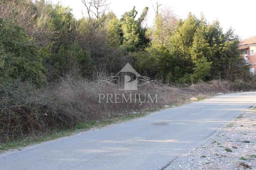 TERRENO EDIFICABILE, posizione tranquilla