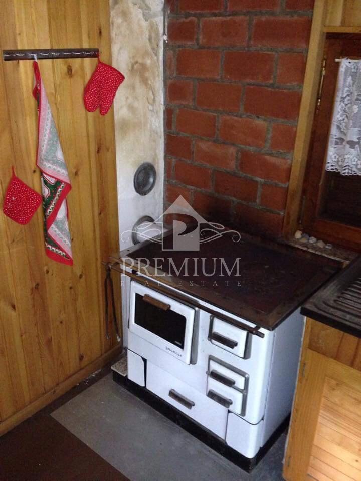 CASA DI CACCIA IN LEGNO CON TERRENO 8.971 m2, OCCASIONE!