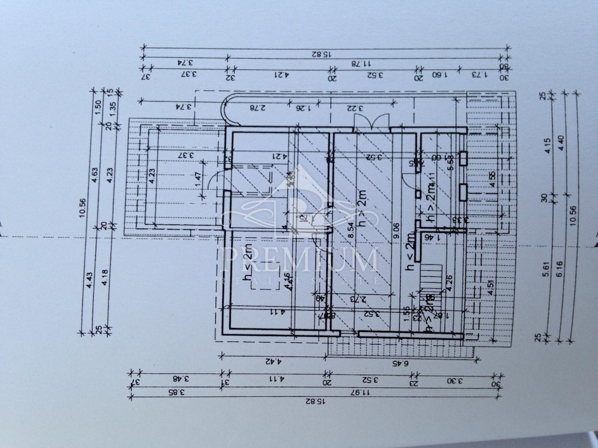 ATTRAENTE APPARTAMENTO DUPLEX IN POSIZIONE UNICA