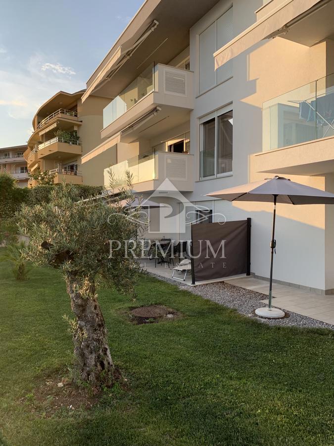 APPARTAMENTO IN POSIZIONE TRANQUILLA, NUOVA COSTRUZIONE, PARCHEGGIO, VISTA