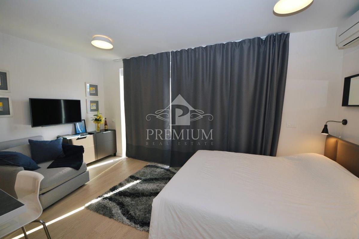 APPARTAMENTO IN POSIZIONE TRANQUILLA, NUOVA COSTRUZIONE, PARCHEGGIO, VISTA