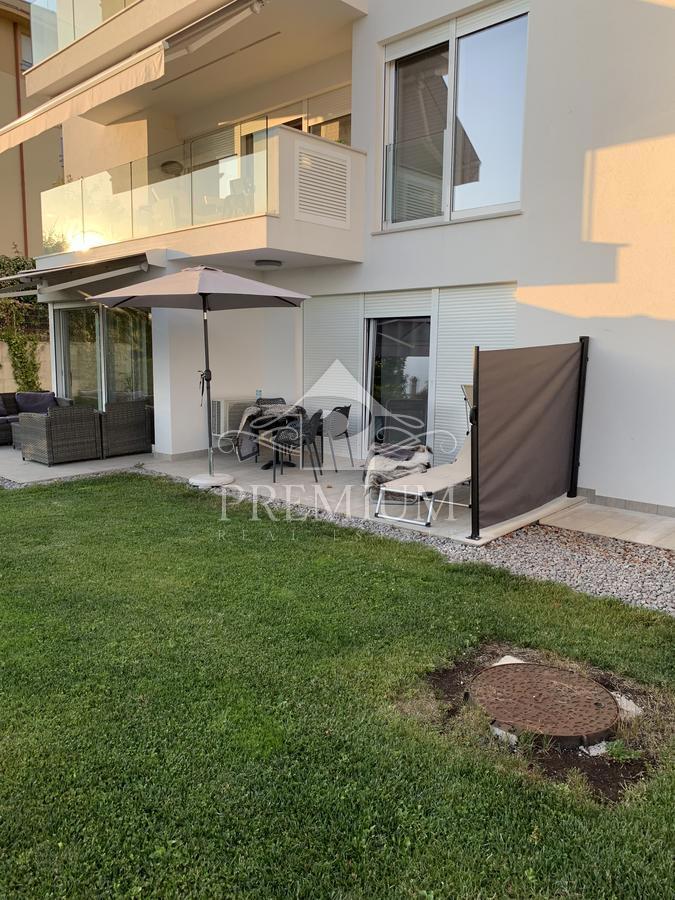 APPARTAMENTO IN POSIZIONE TRANQUILLA, NUOVA COSTRUZIONE, PARCHEGGIO, VISTA