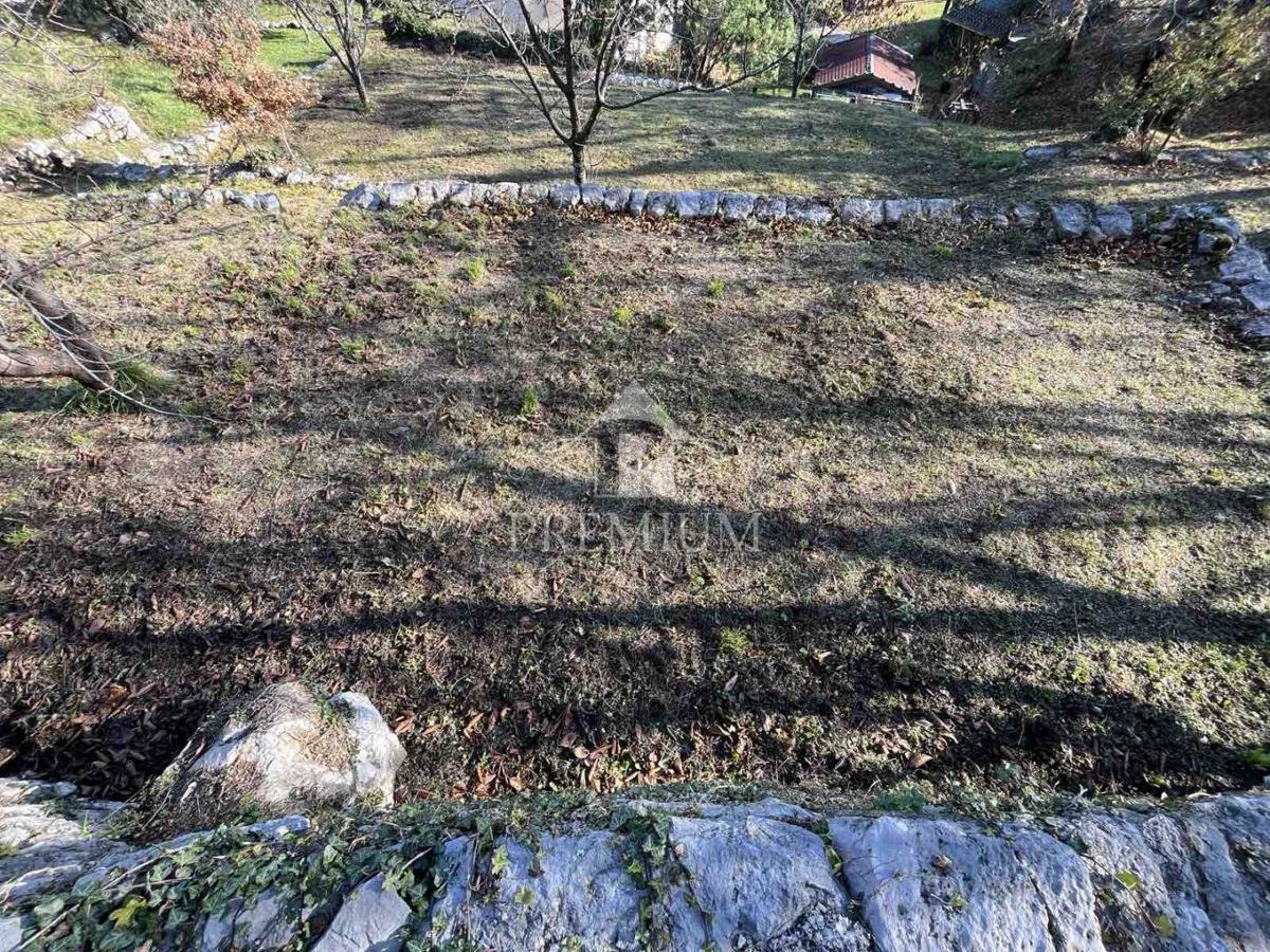 TERRENO EDIFICABILE CON BELLISSIMA VISTA, 1181 m2
