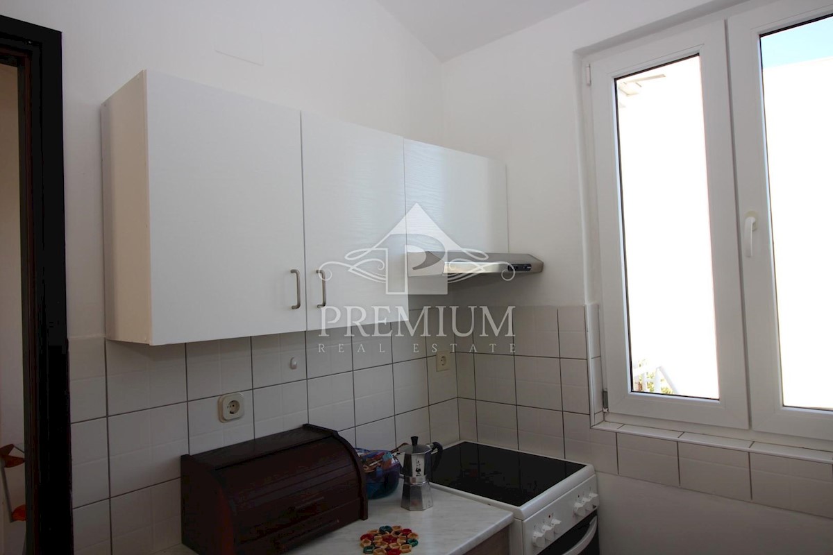 APPARTAMENTO IN BUONA POSIZIONE, 2 camere + bagno, posto auto, balcone, terrazzo