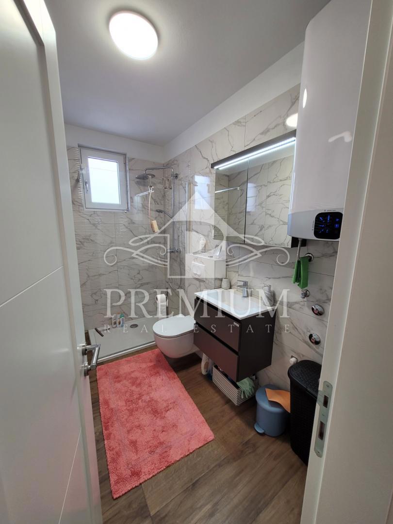 ATTICO CON TERRAZZO, VISTA PANORAMICA, GARAGE