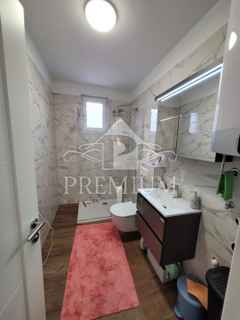 ATTICO CON TERRAZZO, VISTA PANORAMICA, GARAGE