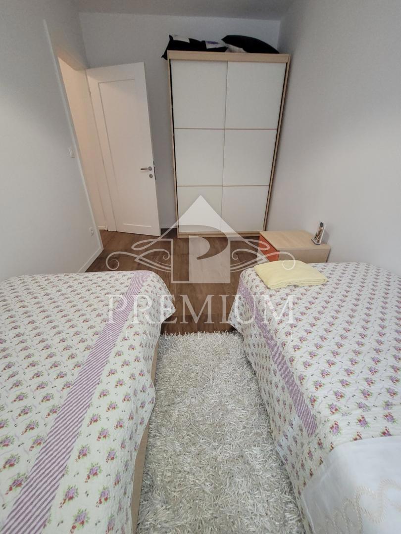 ATTICO CON TERRAZZO, VISTA PANORAMICA, GARAGE