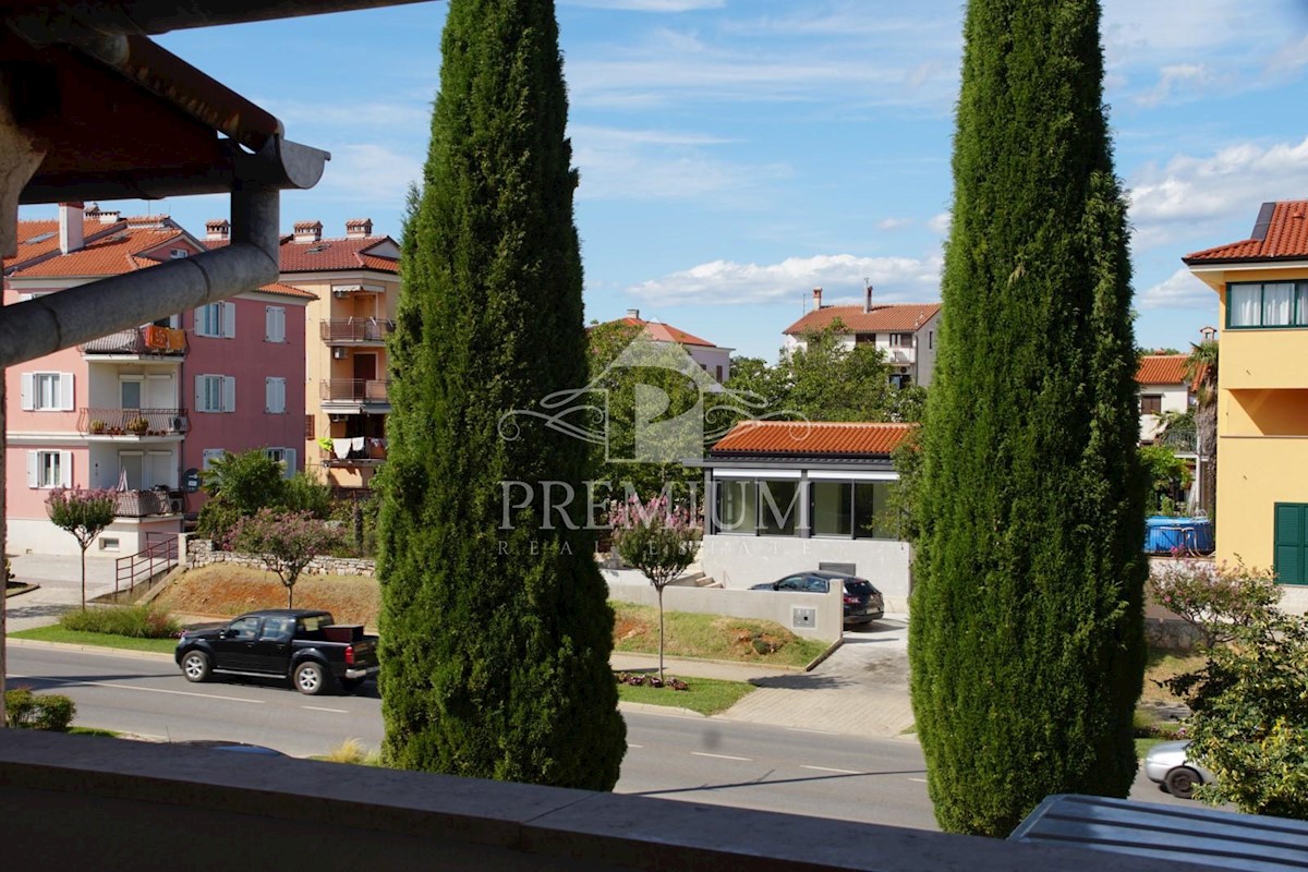 ATTRAENTE APPARTAMENTO MODERNO VICINO AL CENTRO