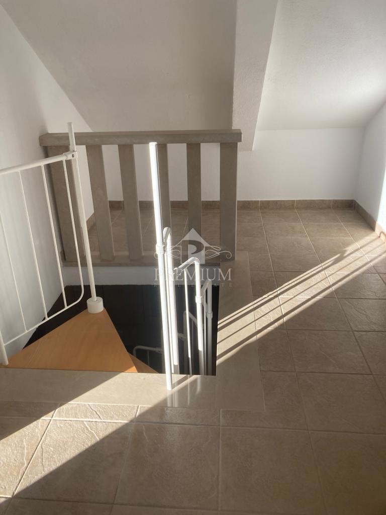 CASA IN PIETRA CON GIARDINO RECENTEMENTE RESTAURATA