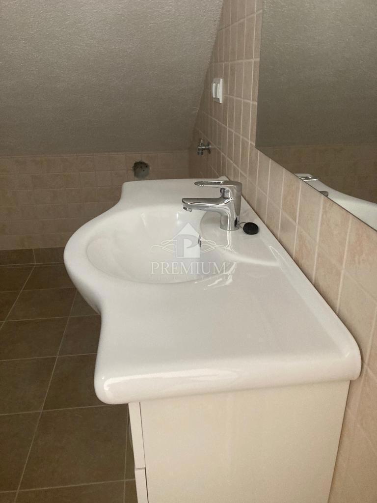 CASA IN PIETRA CON GIARDINO RECENTEMENTE RESTAURATA