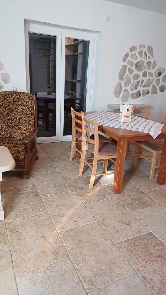 CASA IN PIETRA CON GIARDINO RECENTEMENTE RESTAURATA