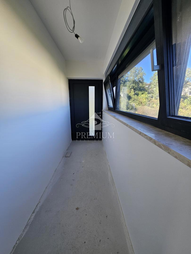 VILLA ESCLUSIVA CON PISCINA, CENTRO, VICINO AL MARE