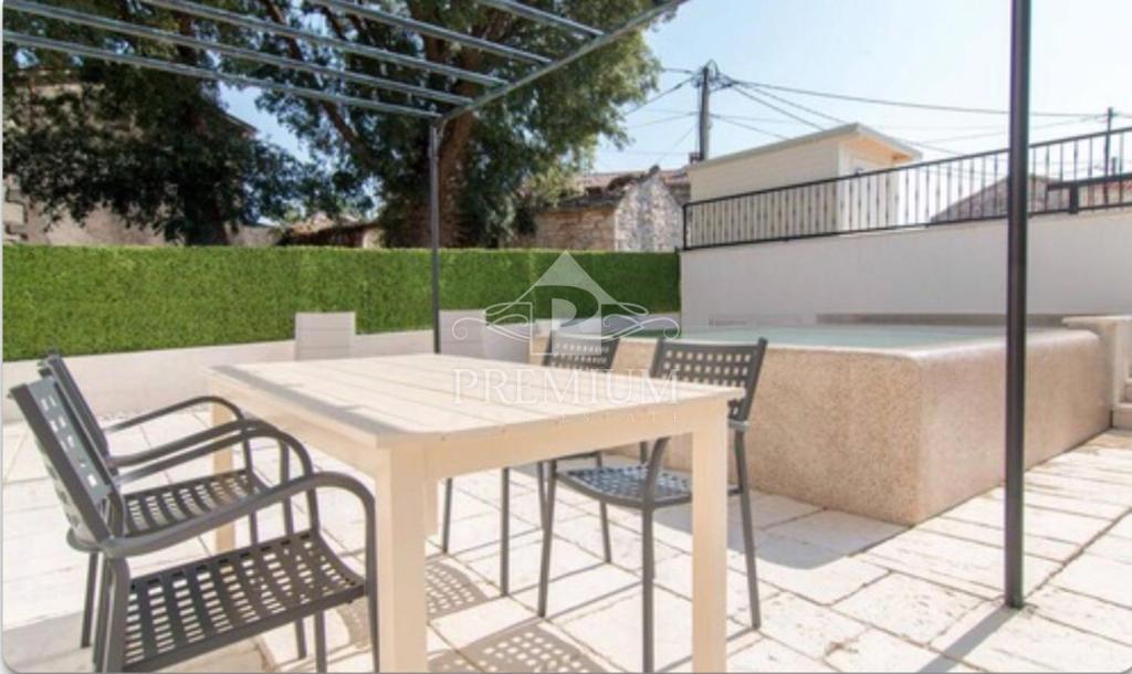 CASA CON PISCINA, ADATTA AL TURISMO