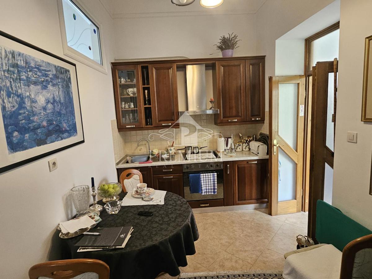 APPARTAMENTO CON UNA CAMERA DA LETTO IN CENTRO