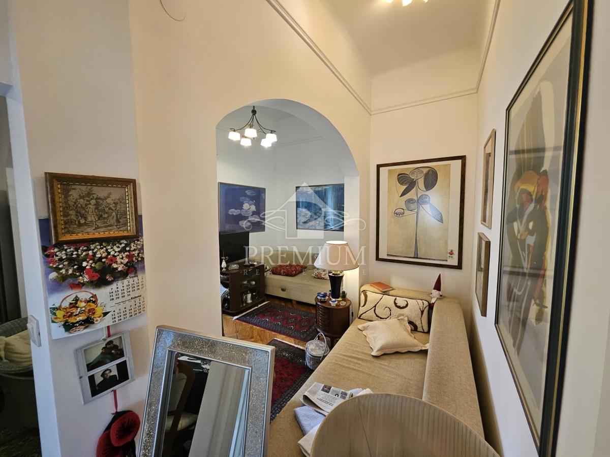 APPARTAMENTO CON UNA CAMERA DA LETTO IN CENTRO