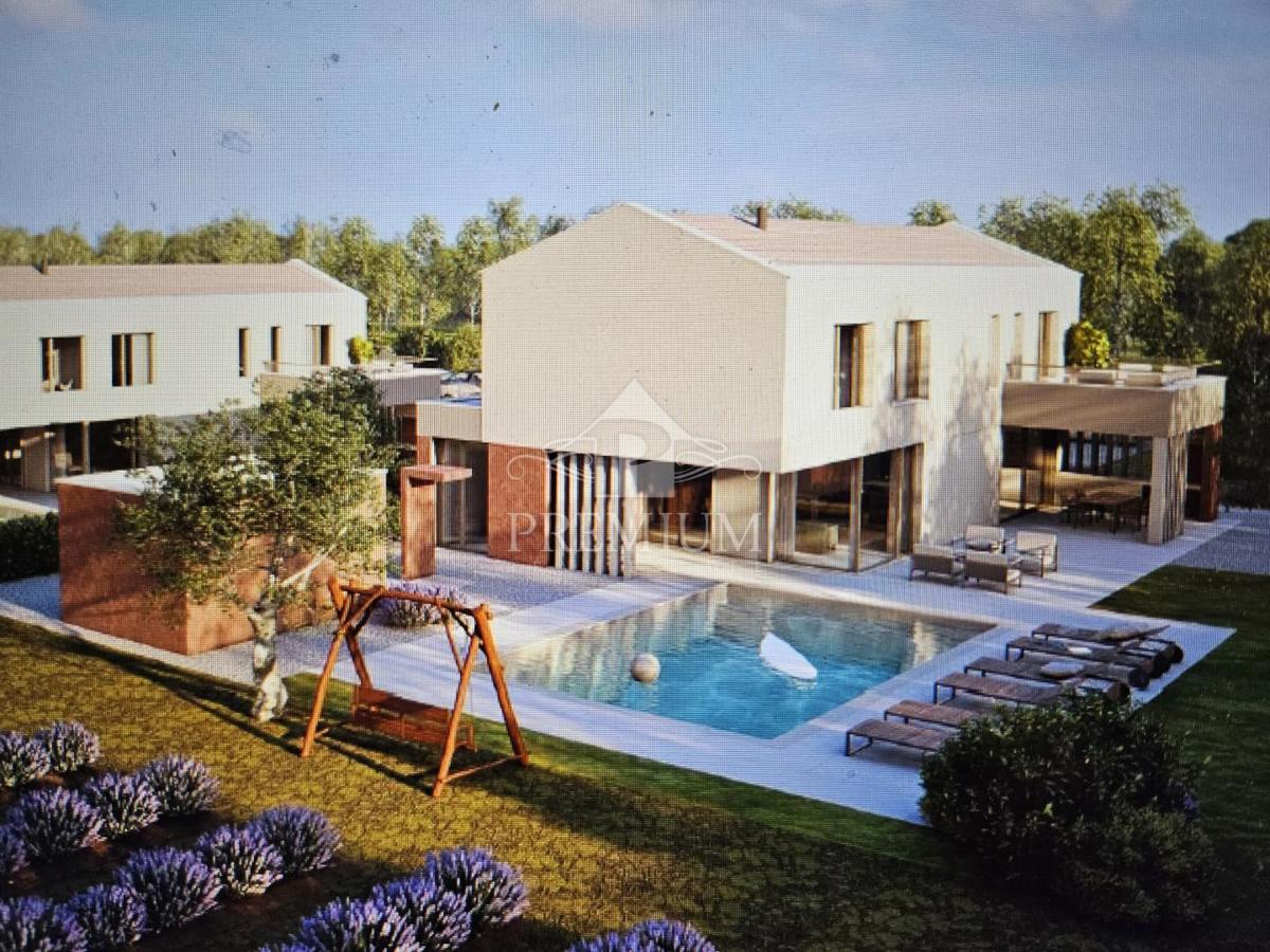 NUOVO EDIFICIO MODERNO CON PISCINA E AMPIO GIARDINO