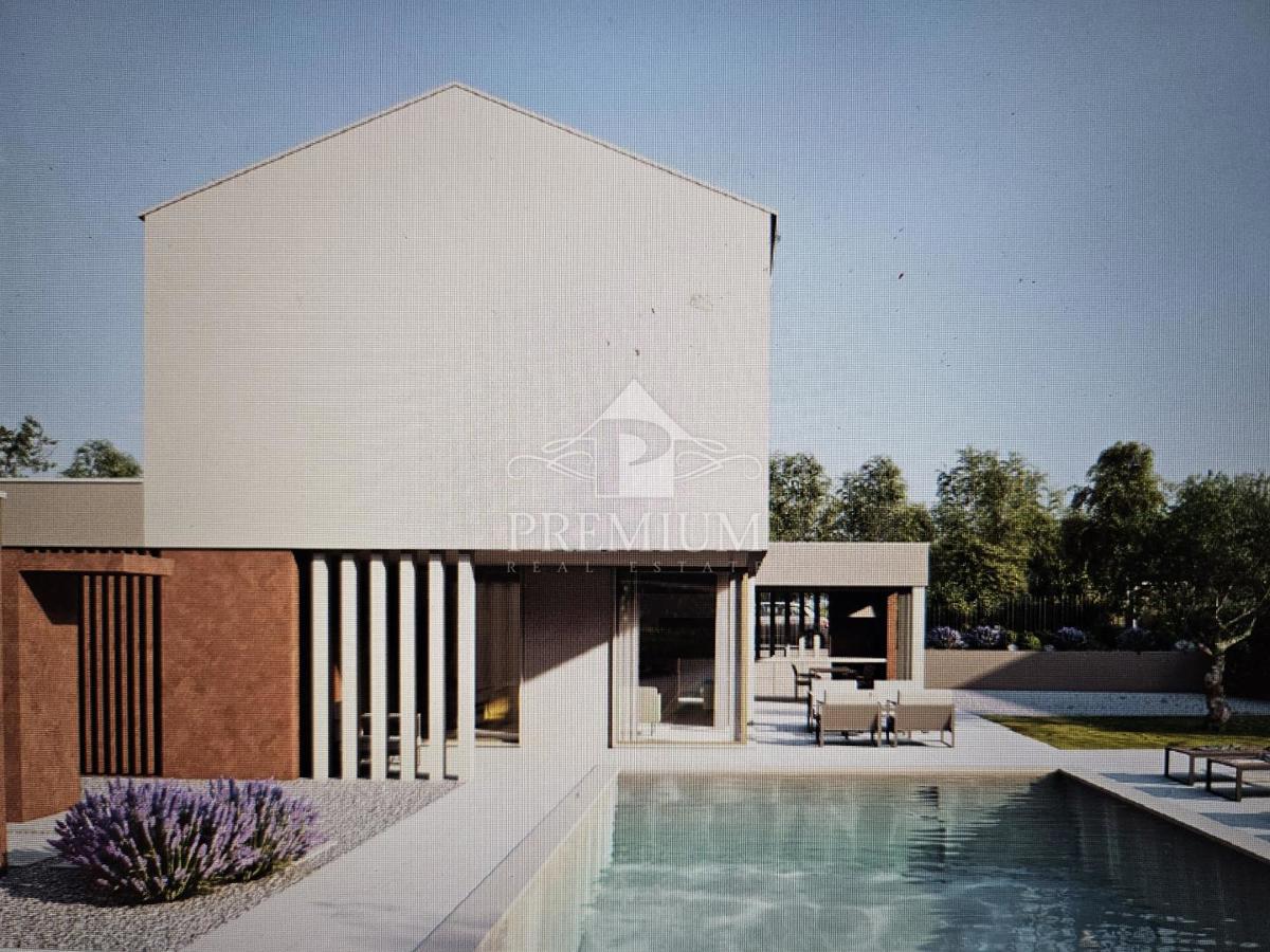 NUOVO EDIFICIO MODERNO CON PISCINA E AMPIO GIARDINO