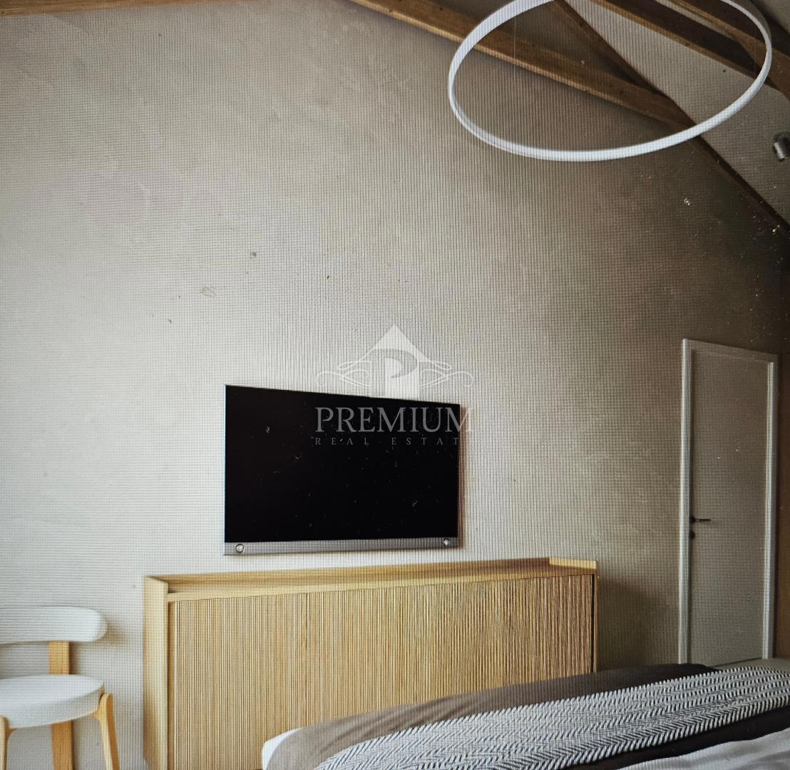 NUOVO EDIFICIO MODERNO CON PISCINA E AMPIO GIARDINO