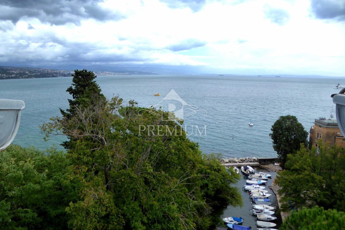 APPARTAMENTO A OPATIJA VILLA VICINO AL LUNGOMARE, CENTRO