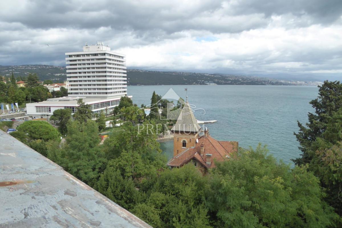 APPARTAMENTO A OPATIJA VILLA VICINO AL LUNGOMARE, CENTRO