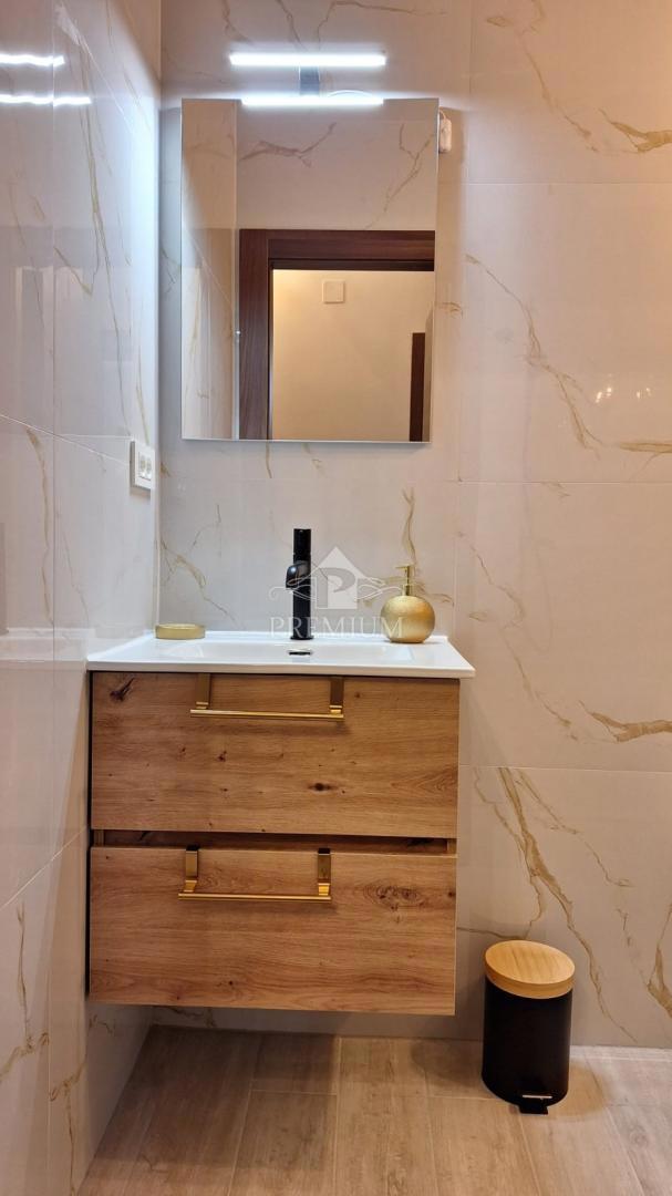 APPARTAMENTO 140 m2, PARCHEGGIO