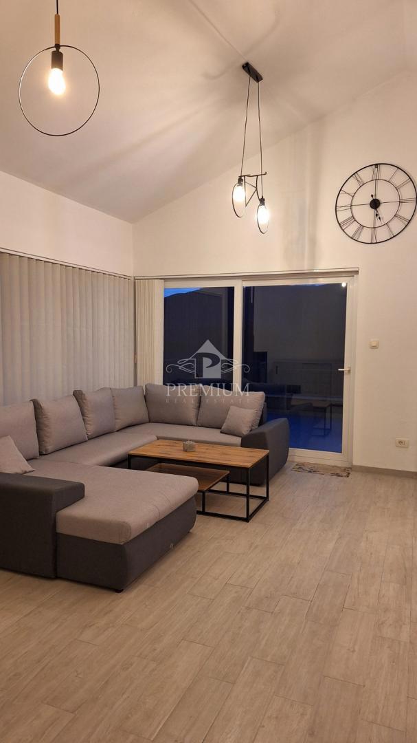 APPARTAMENTO 140 m2, PARCHEGGIO