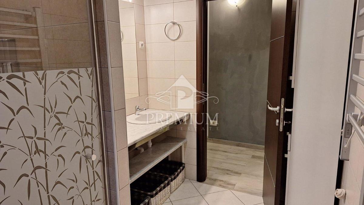 APPARTAMENTO 140 m2, PARCHEGGIO