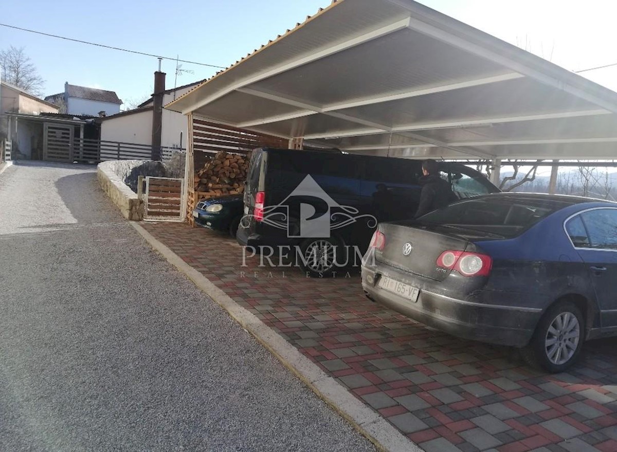 APPARTAMENTO 140 m2, PARCHEGGIO