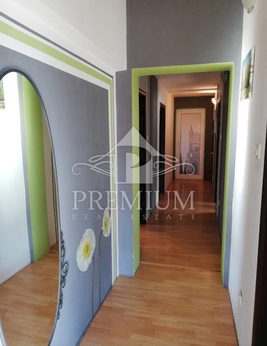 APPARTAMENTO 140 m2, PARCHEGGIO