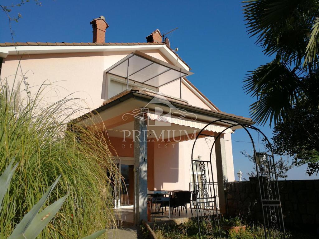 APPARTAMENTO DUPLEX 290 m2, VICINO AL MARE, VISTA, GARAGE