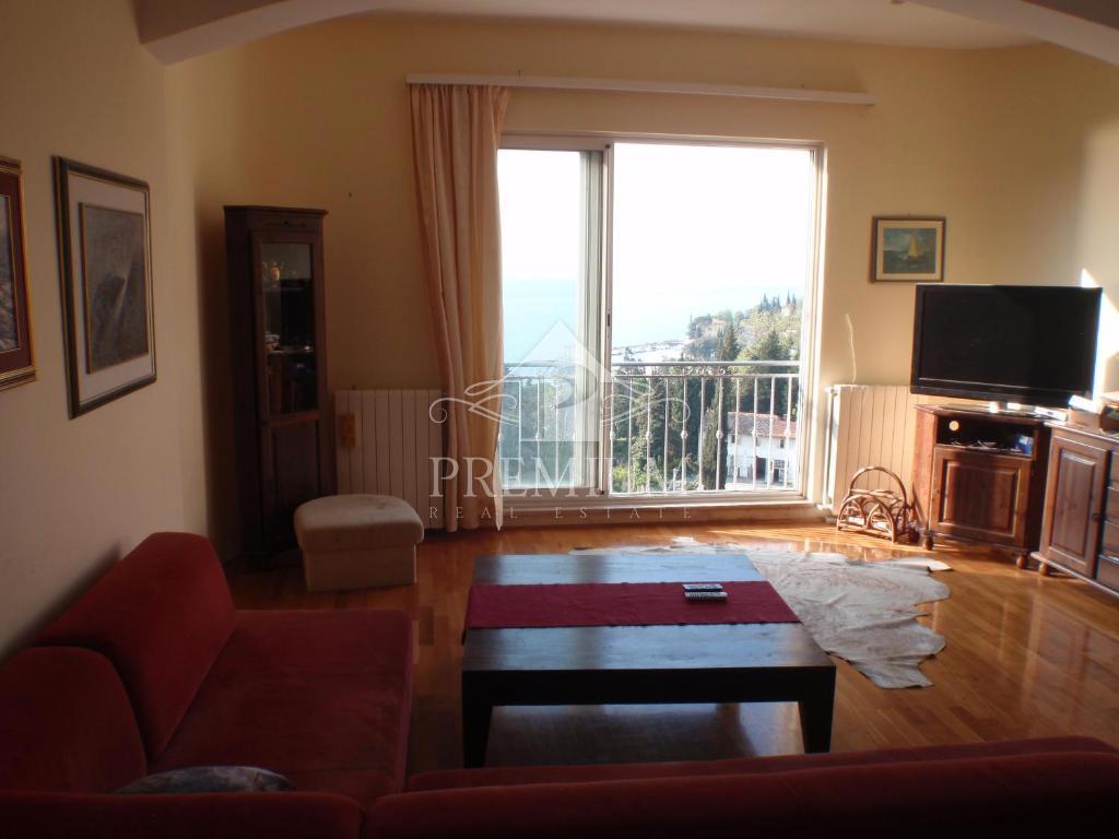 APPARTAMENTO DUPLEX 290 m2, VICINO AL MARE, VISTA, GARAGE